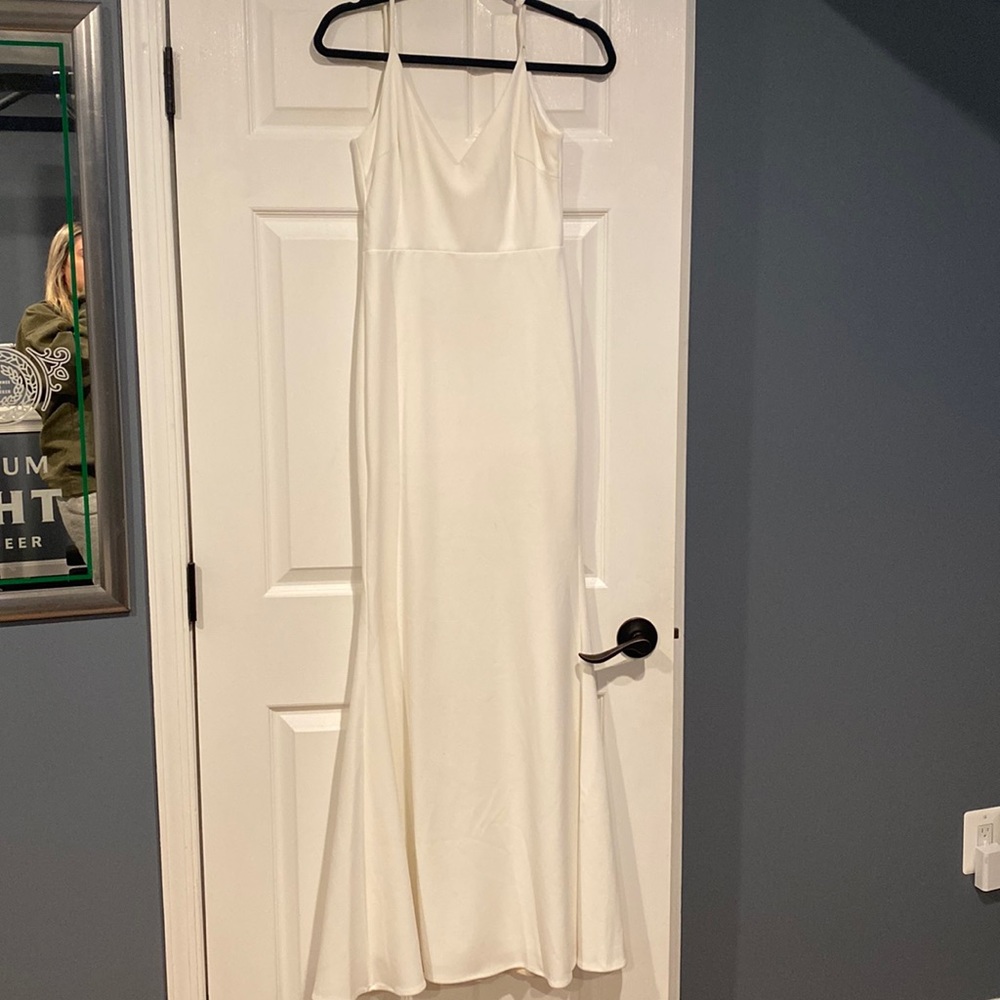 Lulus beautiful white dress!